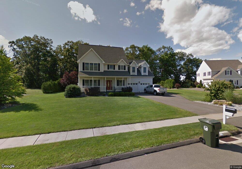 102 Rockledge Dr, Newington, CT 06111 - photo 1