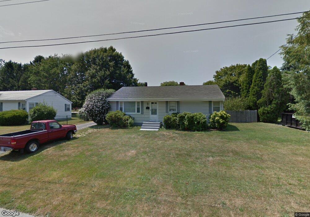 11 Wood Rd, Middletown, RI 02842 - photo 1