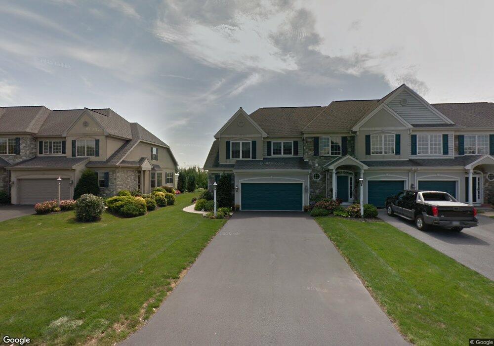 898 Walnut St, New Holland, PA 17557 - photo 1