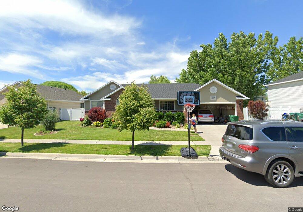 1504 W Pebblecreek Dr, Layton, UT 84041 - photo 1