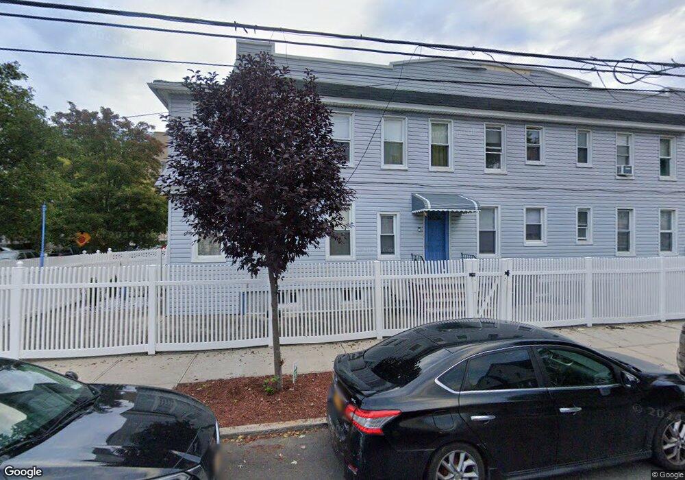 11206 91st Ave, Richmond Hill, NY 11418 - photo 1