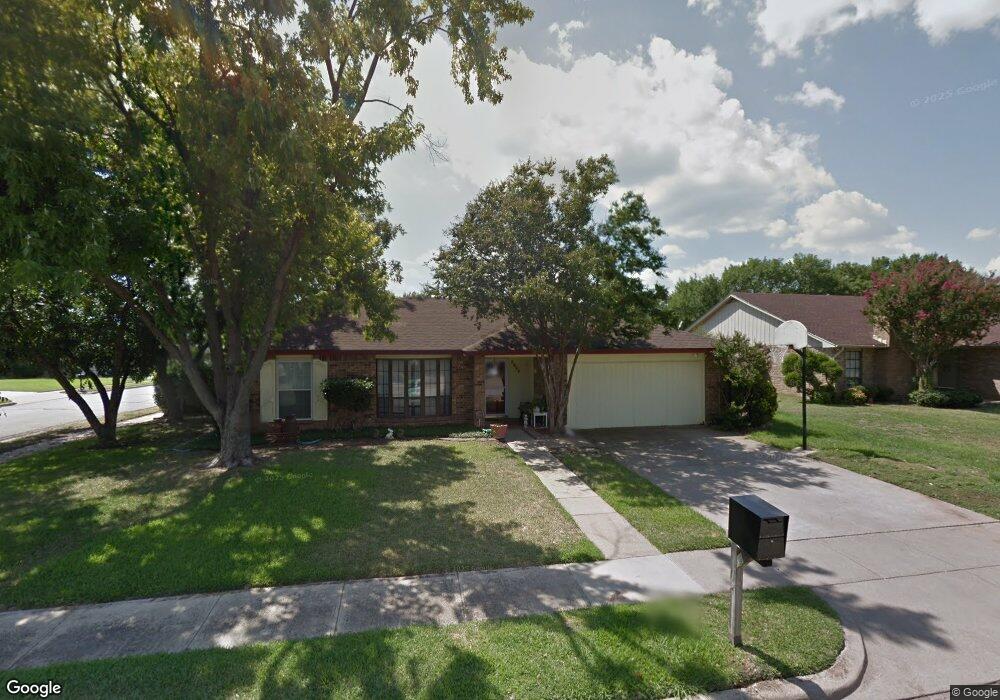 2905 Turtlerock Dr, Bedford, TX 76021 - photo 1