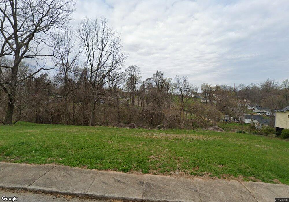 108 N Branch St, Reidsville, NC 27320 - photo 1