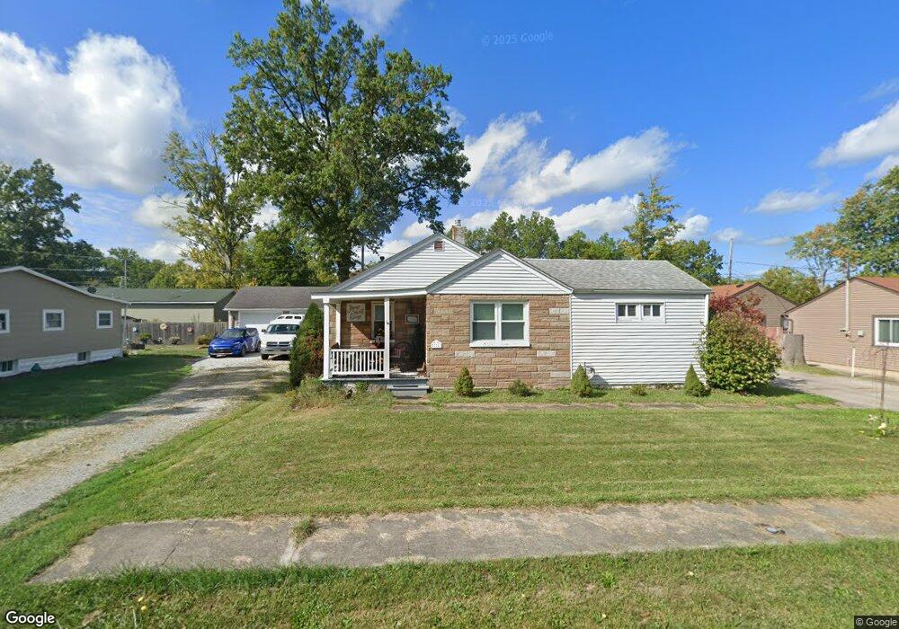 774 Kenilworth Ave, Sheffield Lake, OH 44054 - photo 1