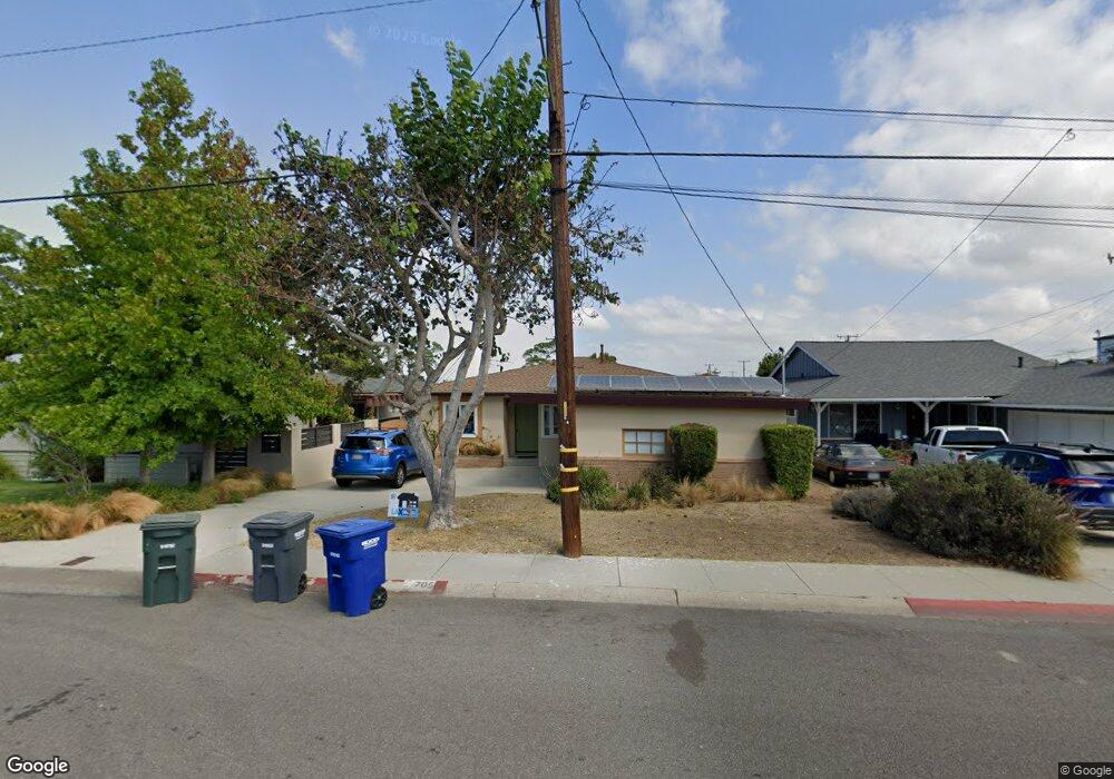 705 E Maple Ave, El Segundo, CA 90245 - photo 1