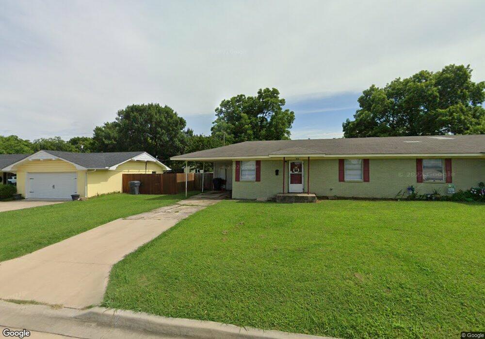 822 Mulberry St, Ardmore, OK 73401 - photo 1