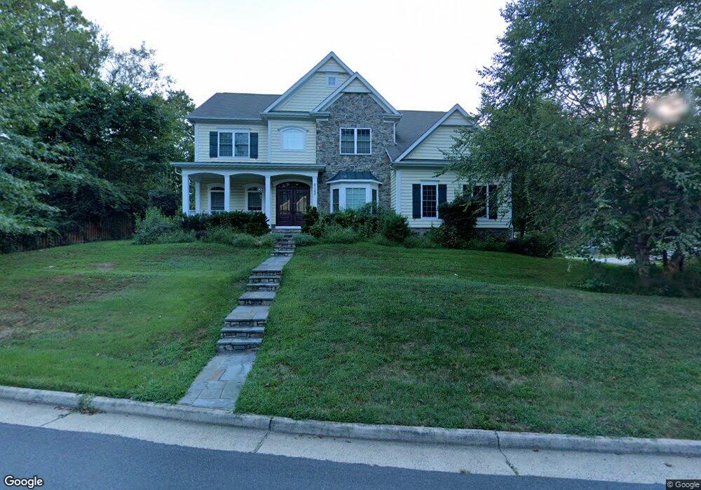 2120 Boxwood Dr, Falls Church, VA 22043 - photo 1