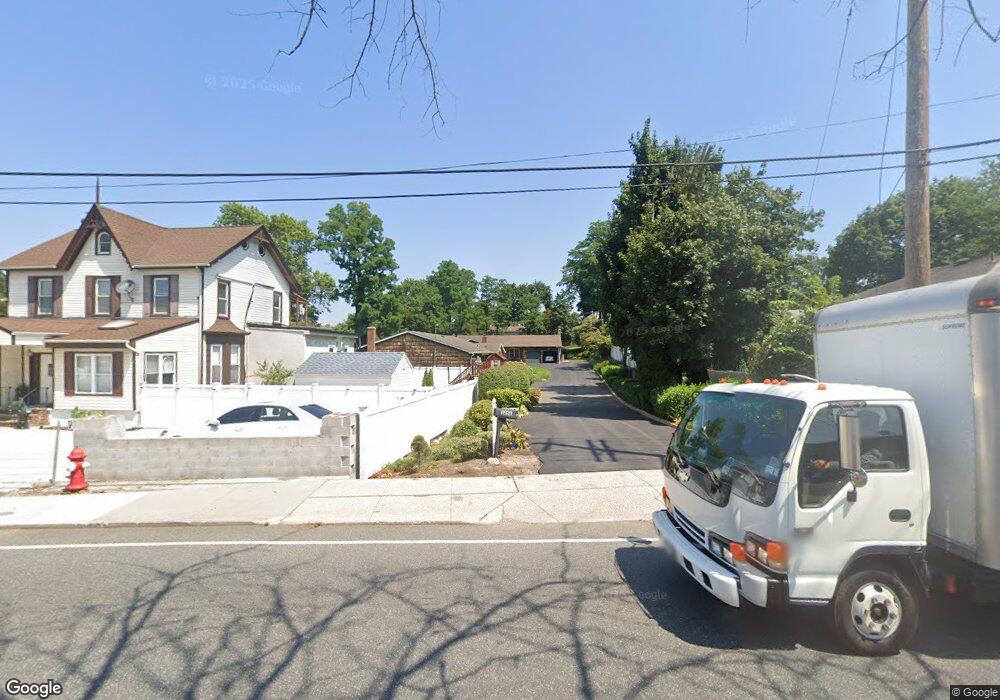 386 Glen Cove Ave unit B, Glen Head, NY 11545 - photo 1