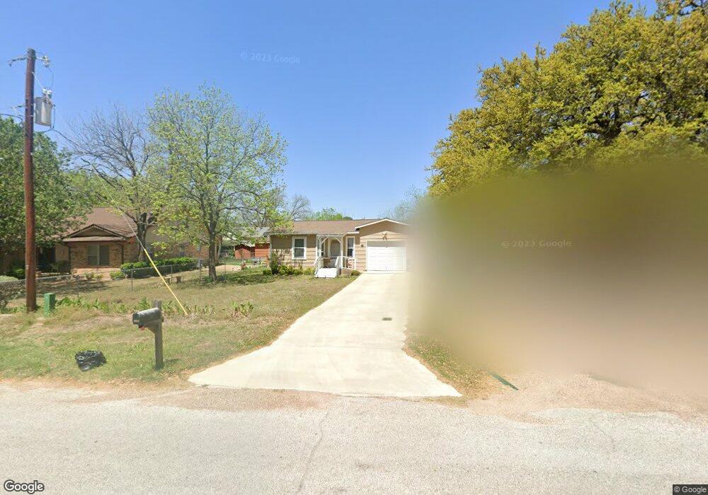 216 W 2nd St, Weatherford, TX 76086 - photo 1