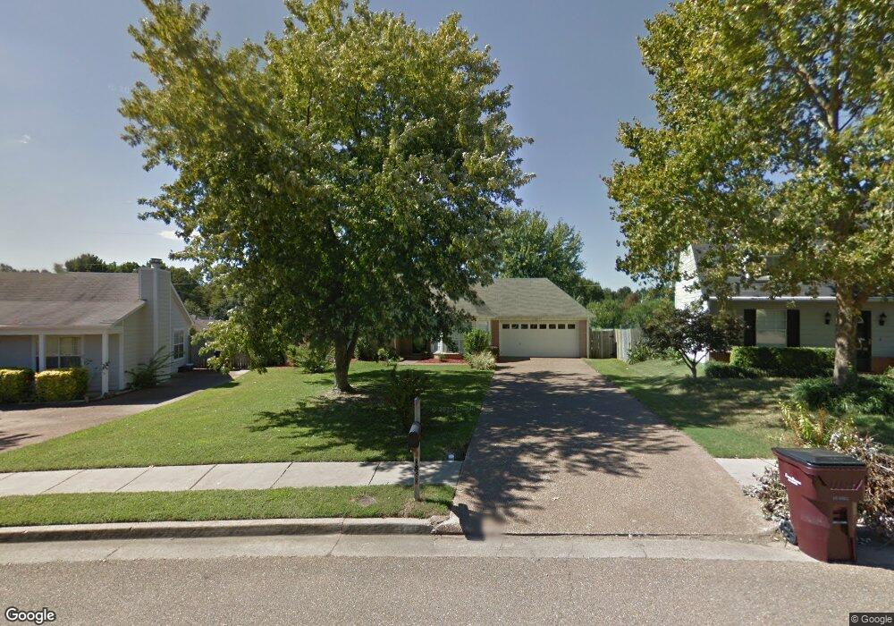 1251 Breezy Gate Dr, Cordova, TN 38018 - photo 1