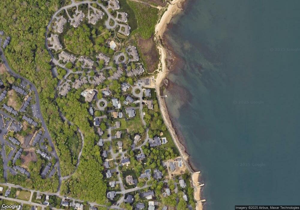 16 Spinnaker Ln, South Dartmouth, MA 02748 - photo 1