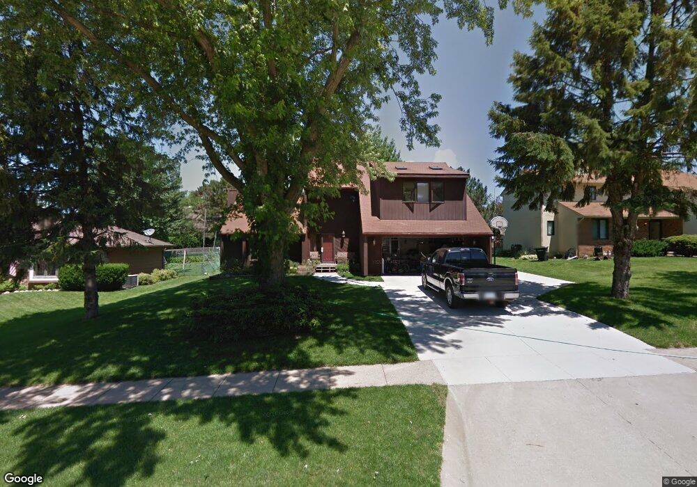 5005 Brookview Dr, West Des Moines, IA 50265 - photo 1