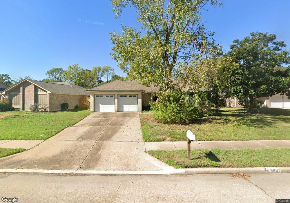 8607 Greenleaf Lake Dr, Houston, TX 77095 - photo 1
