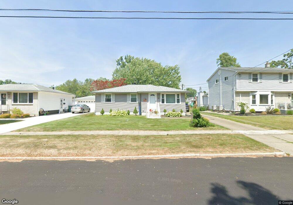 30 Dale Dr, North Tonawanda, NY 14120 - photo 1