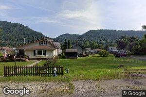203 Clifton Ave, Pratt, WV 25162