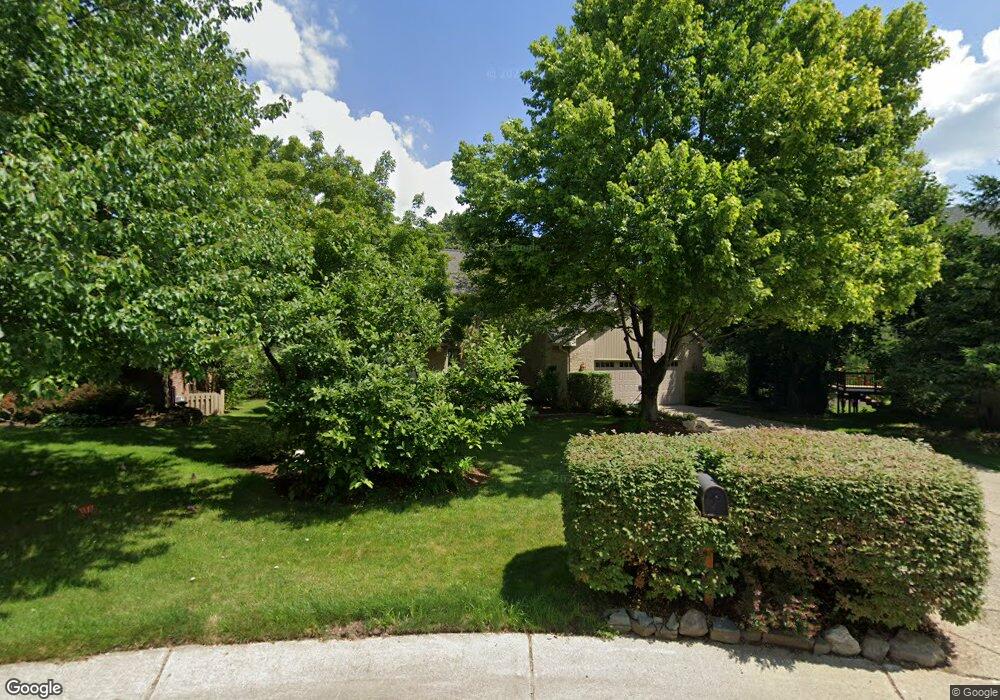 5878 Three Ponds Ct, West Bloomfield, MI 48324 - photo 1