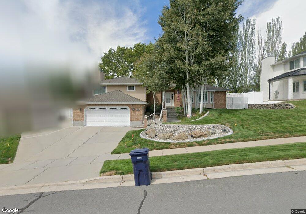 8558 Senda Cir, Sandy, UT 84093 - photo 1