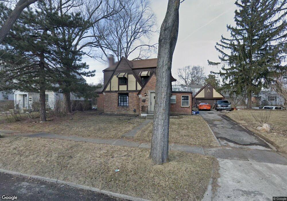 2113 Calumet St, Flint, MI 48503 - photo 1