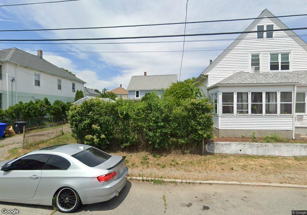 114 Webster St, Pawtucket, RI 02861 - photo 1