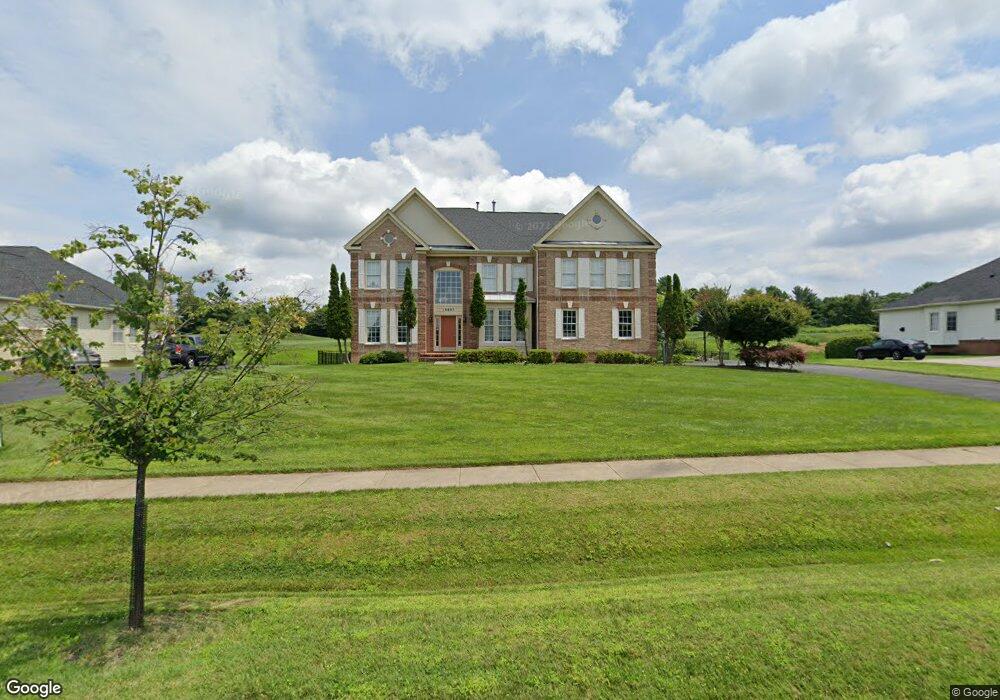 16605 Harbour Town Dr, Silver Spring, MD 20905 - photo 1