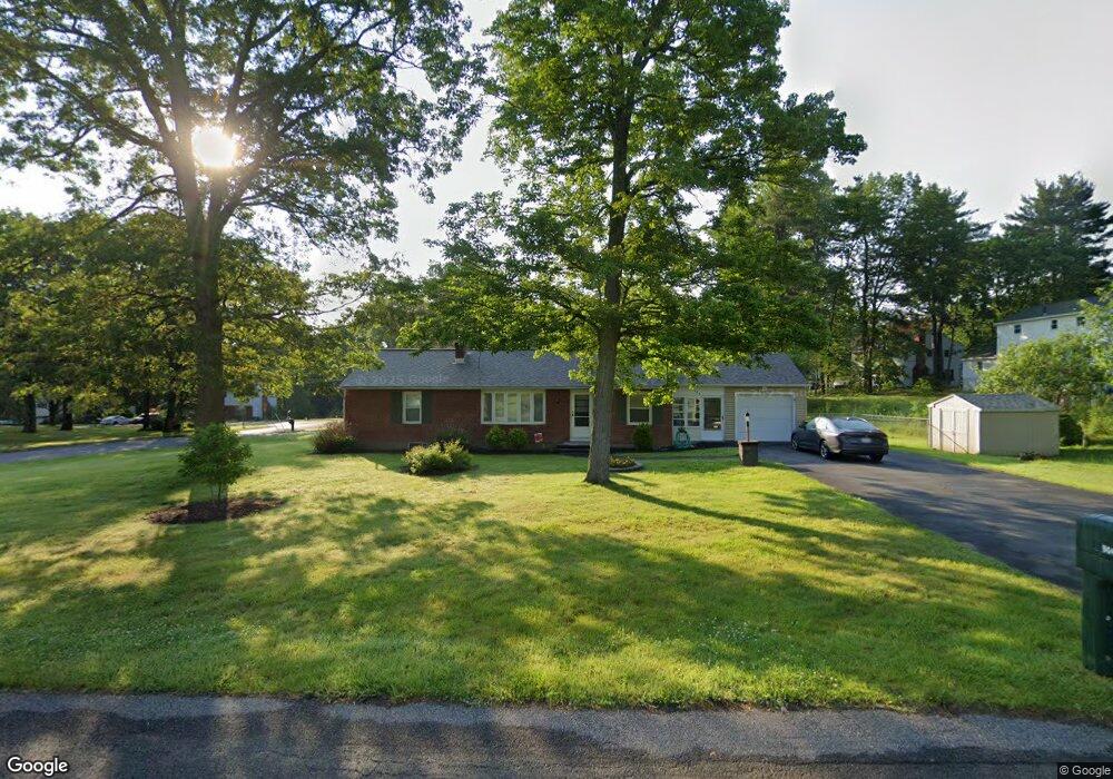 904 Riverview Rd, Schenectady, NY 12309 - photo 1