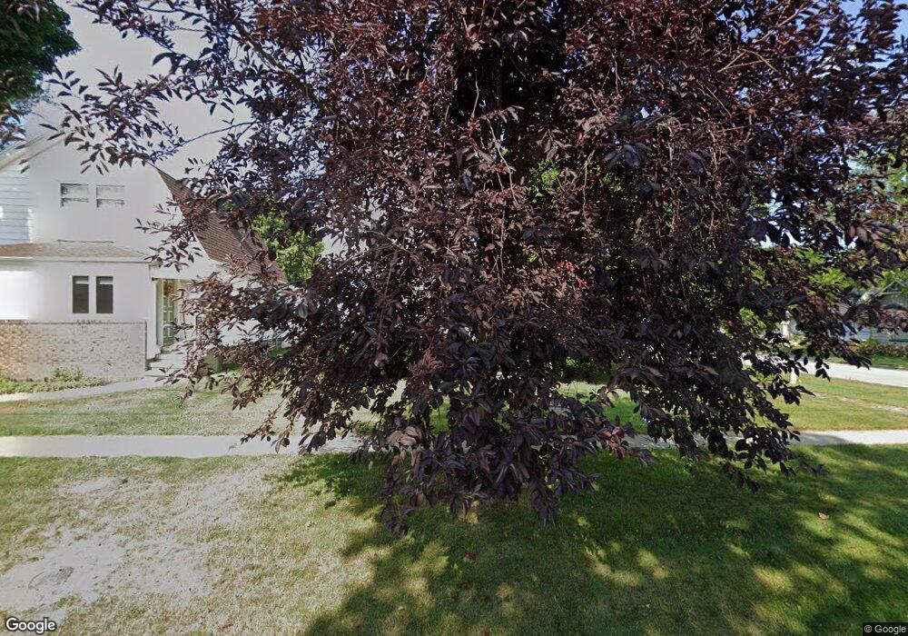 602 S Elm St, Three Oaks, MI 49128 - photo 1