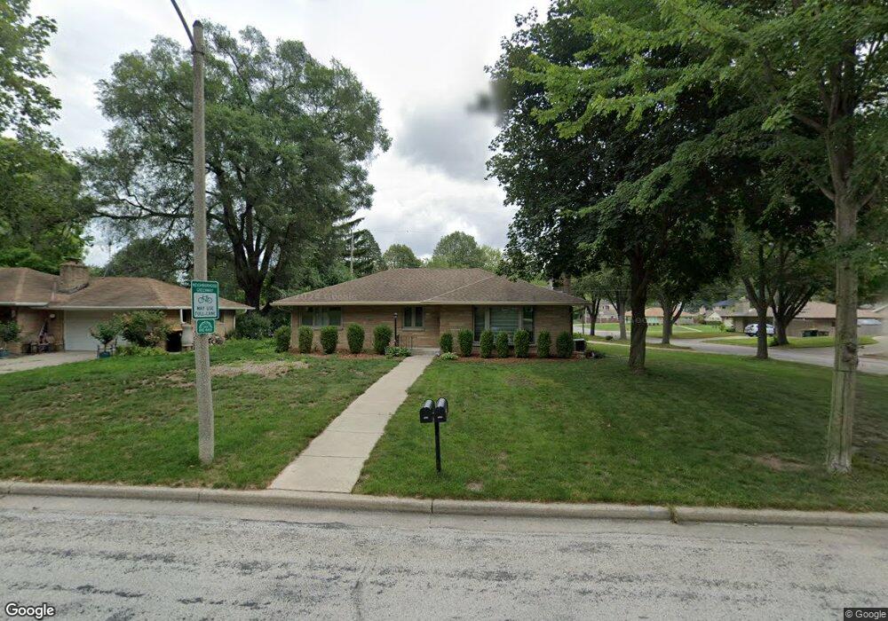 1604 N 118th St, Milwaukee, WI 53226 - photo 1