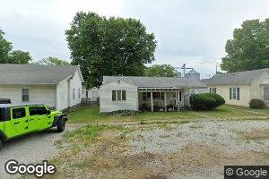 333 N Macon St, Moweaqua, IL 62550