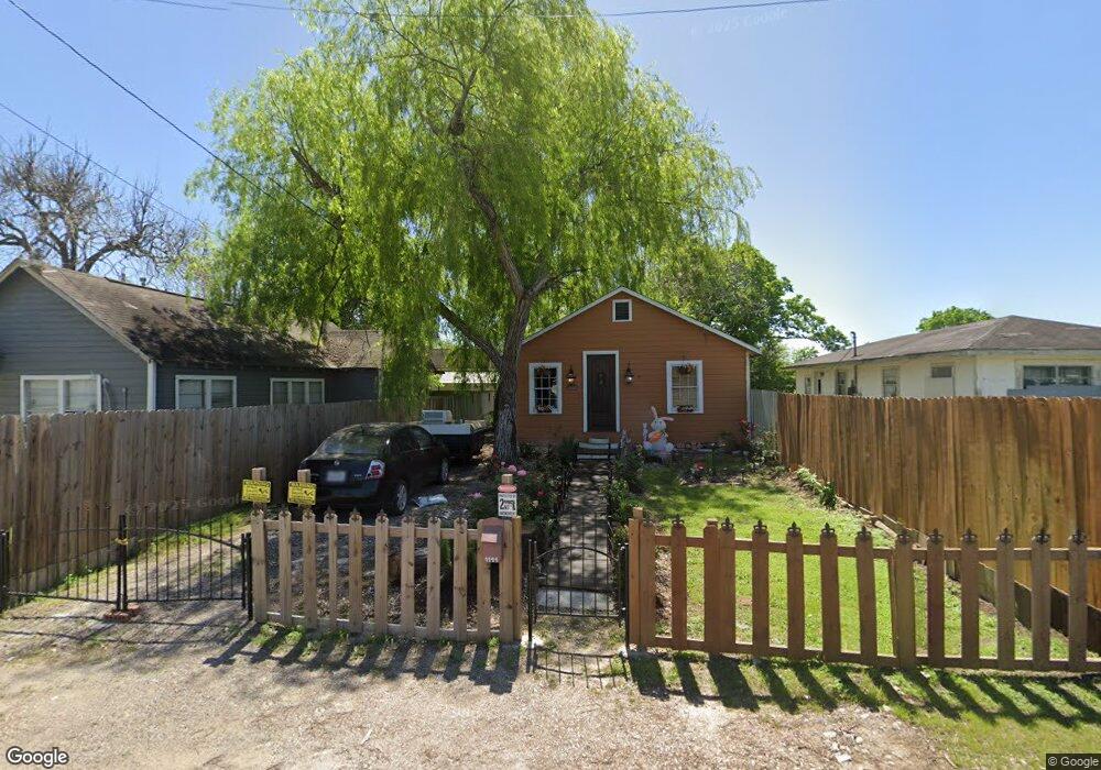 1414 2nd St, Bay City, TX 77414 - photo 1