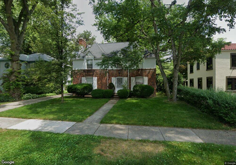 64 Cambridge Rd, Grosse Pointe Farms, MI 48236 - photo 1