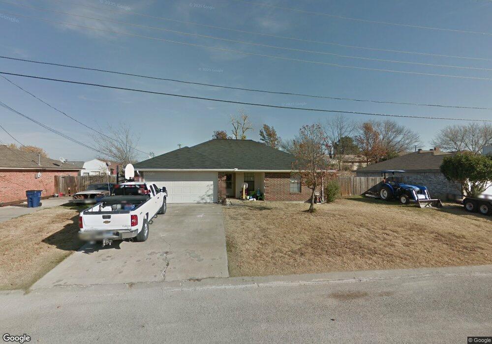 700 Crestridge Ct, Decatur, TX 76234 - photo 1