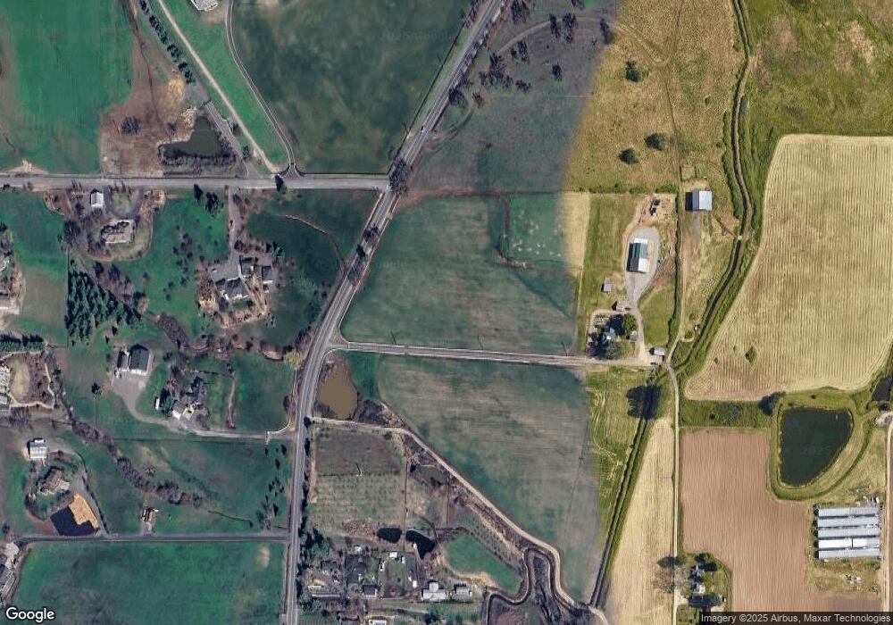 1176 Old Stage Rd, Central Point, OR 97502 - photo 1