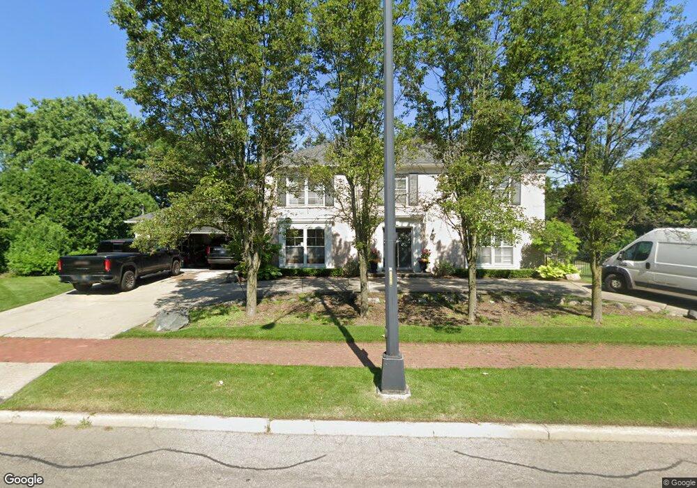 207 Lewiston Rd unit Bldg-Unit, Grosse Pointe Farms, MI 48236 - photo 1