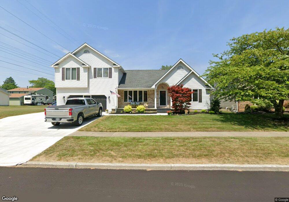 954 Castlebar Dr, North Tonawanda, NY 14120 - photo 1