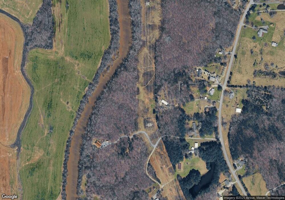 2370 Chatsworth Rd NE, Calhoun, GA 30701 - photo 1