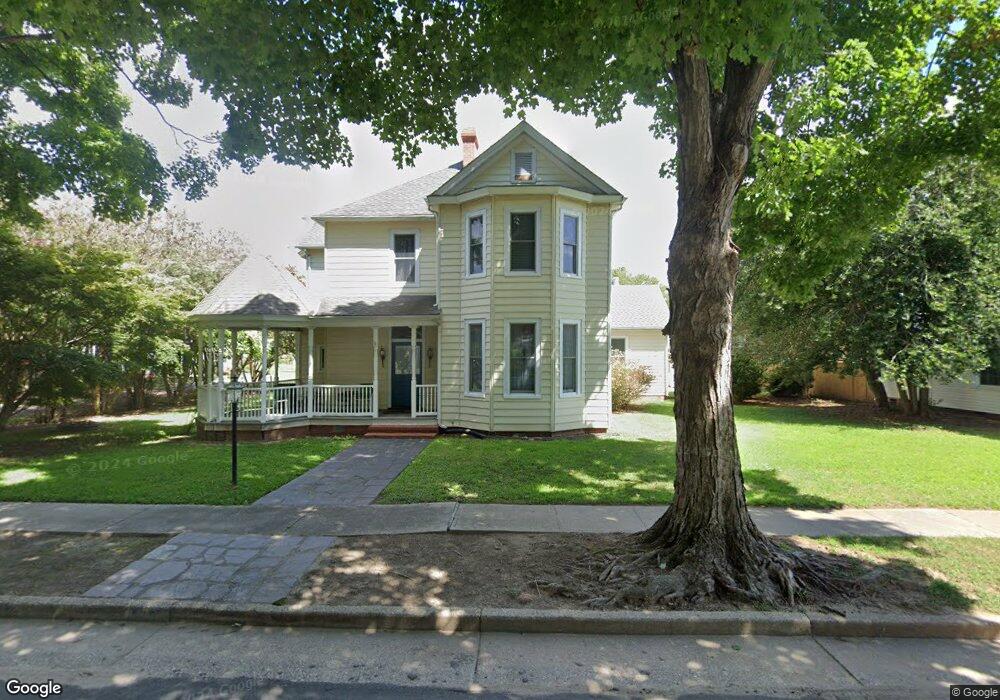 926 Lee St, West Point, VA 23181 - photo 1