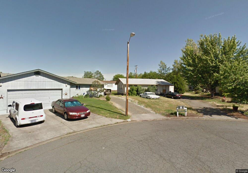 132 Edith Cir, Eagle Point, OR 97524 - photo 1