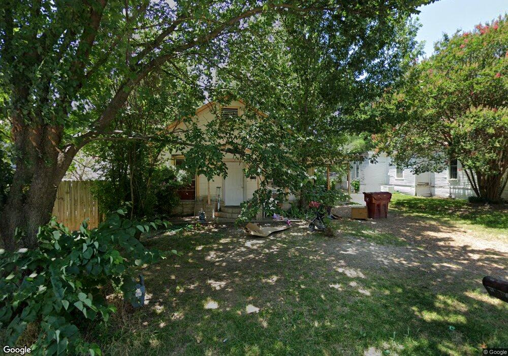 513 Beech St, Bonham, TX 75418 - photo 1