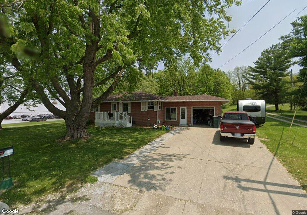 813 S Poplar St, Lagrange, IN 46761 - photo 1