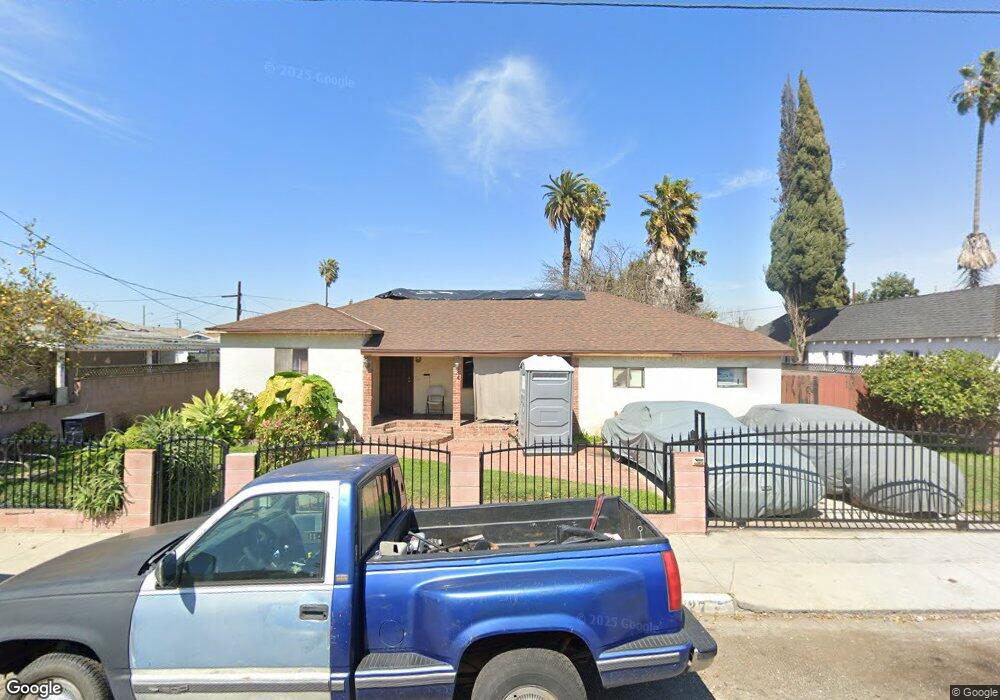 827 W Cedar St, Compton, CA 90220 - photo 1