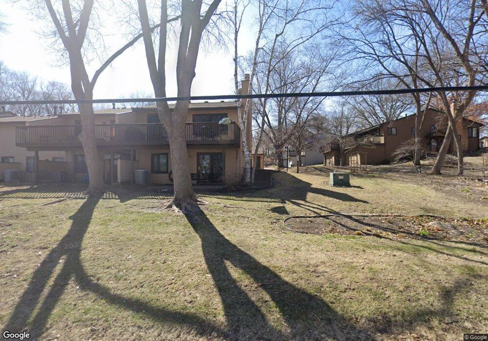 487 W Eagle Lake Dr, Maple Grove, MN 55369 - photo 1