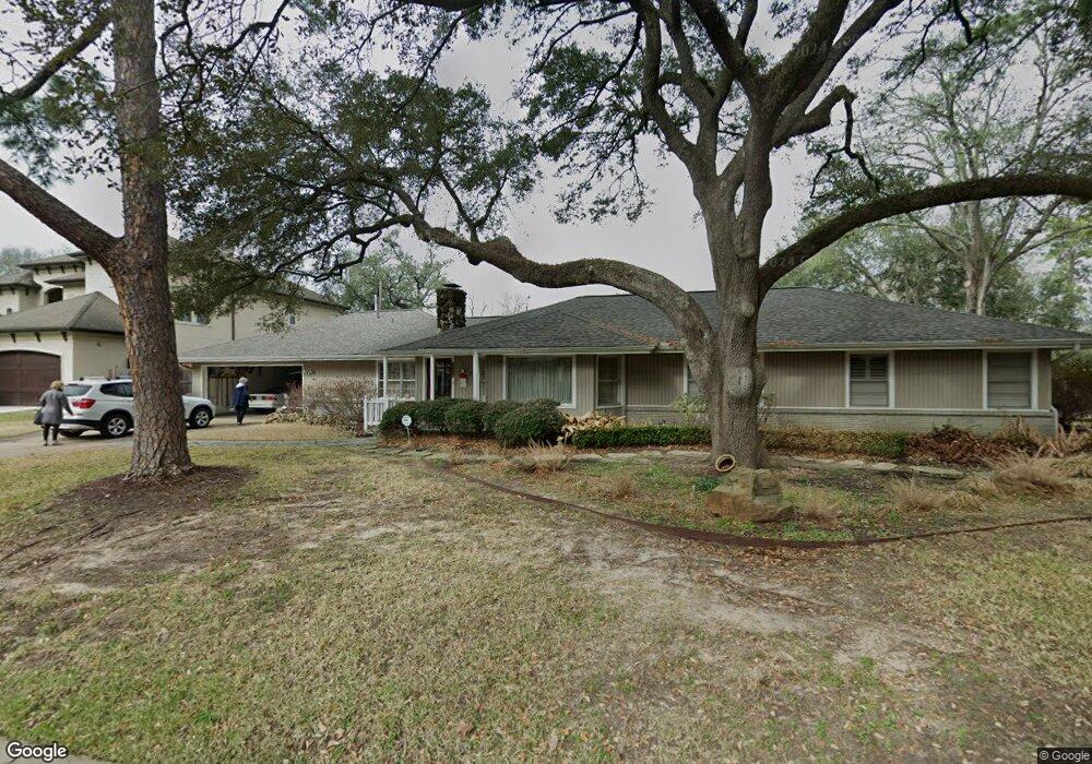 8414 Raylin Dr, Houston, TX 77055 - photo 1