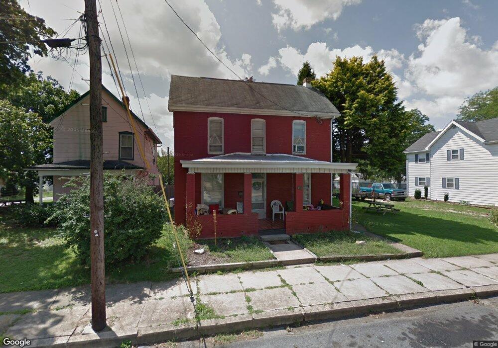 224 W 4th St, Waynesboro, PA 17268 - photo 1