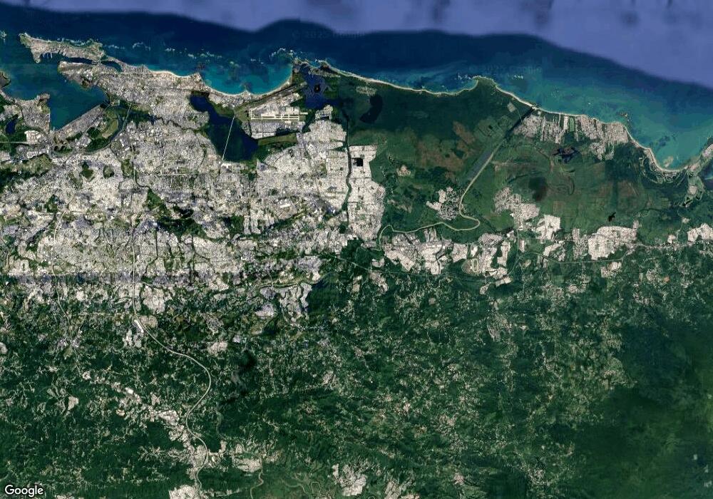 Kelly Calle Extensión El Comandante unit 327, Carolina, PR 00986 - photo 1