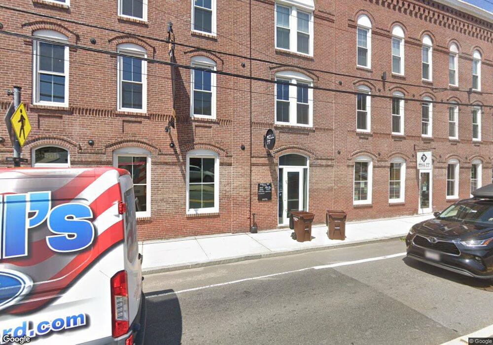 77 Elm St unit 201, Amesbury, MA 01913 - photo 1