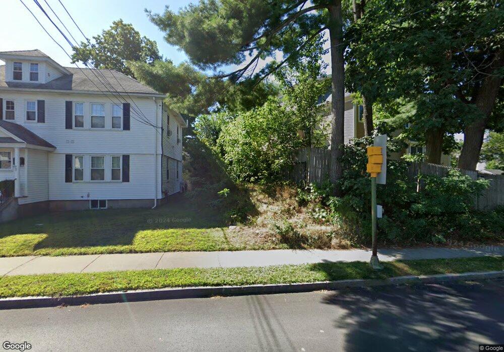 240 Cabot St unit 1, Newtonville, MA 02460 - photo 1