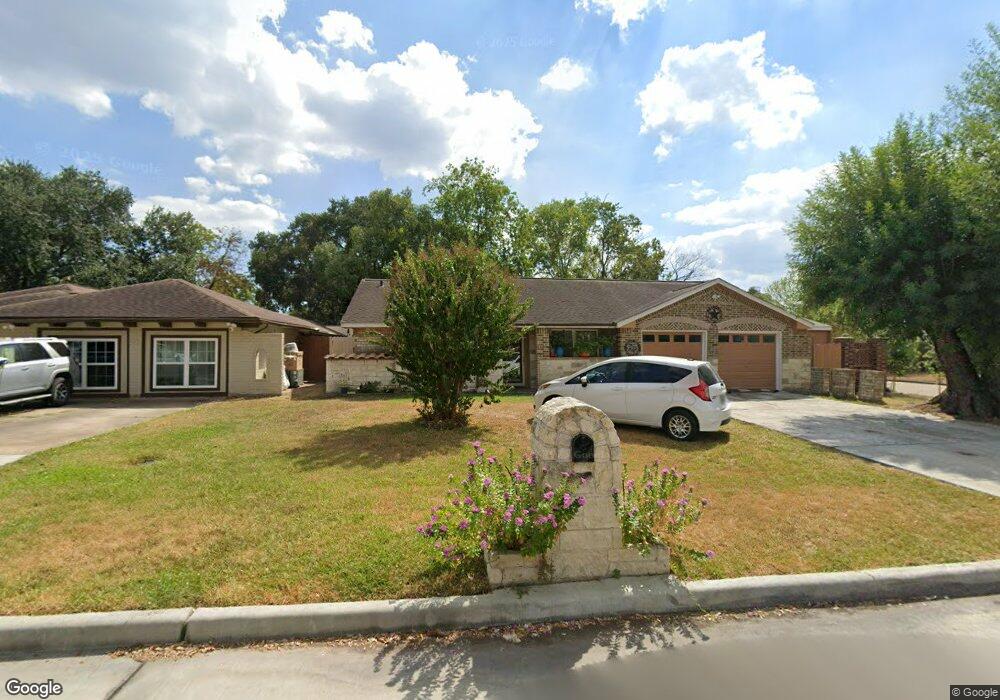 6375 French Chateau Dr, Houston, TX 77088 - photo 1