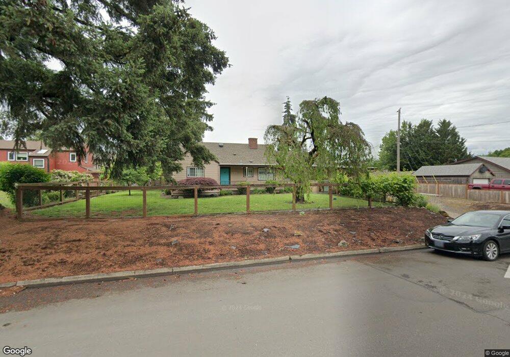 1901 Minda Dr, Eugene, OR 97401 - photo 1