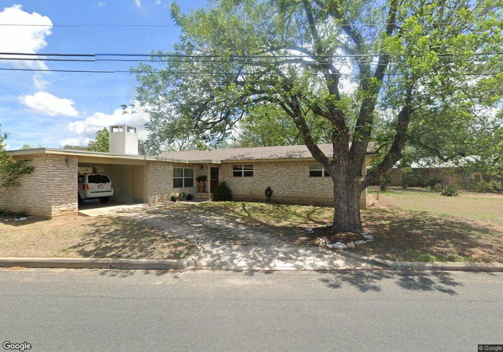408 W Burbank St, Fredericksburg, TX 78624 - photo 1