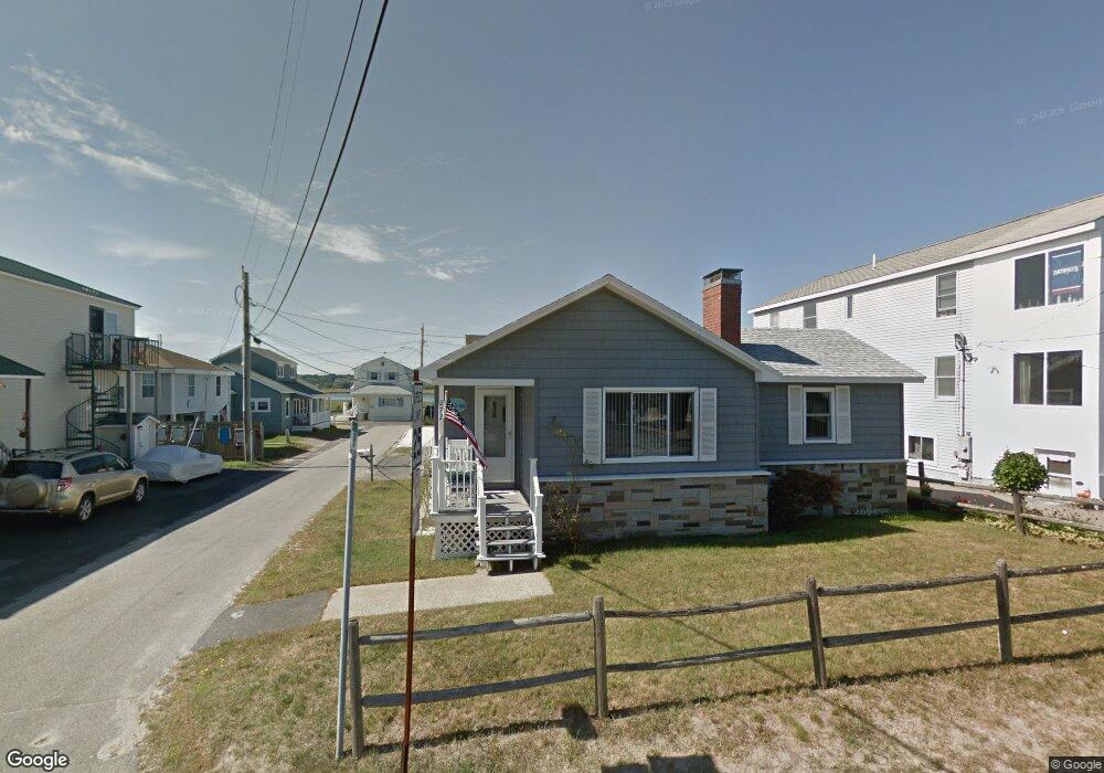 272 Atlantic Ave, Wells, ME 04090 - photo 1